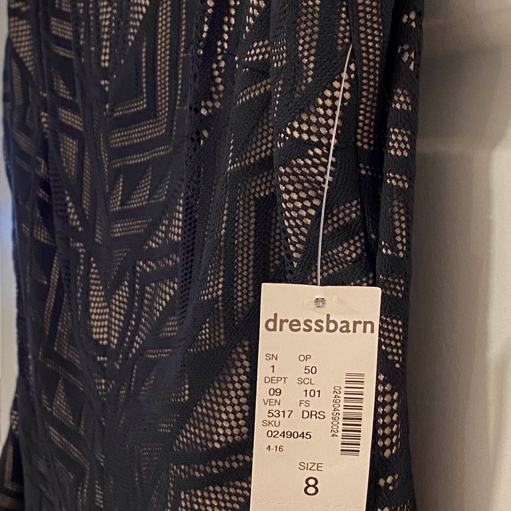 Dress - Picture 3 of 4